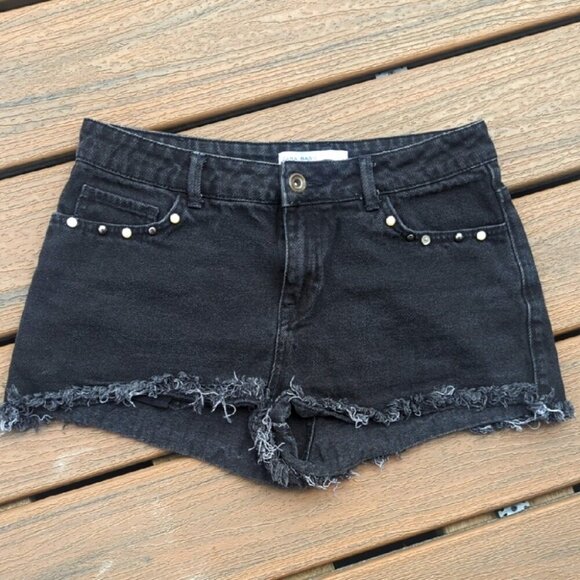 Zara Black Jean Shorts Frayed Hem With Embellishments - Sz 6 Great Condition - Picture 1 of 9
